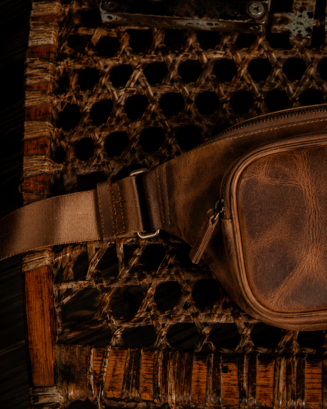 Hector - Deri Crossbody Çanta