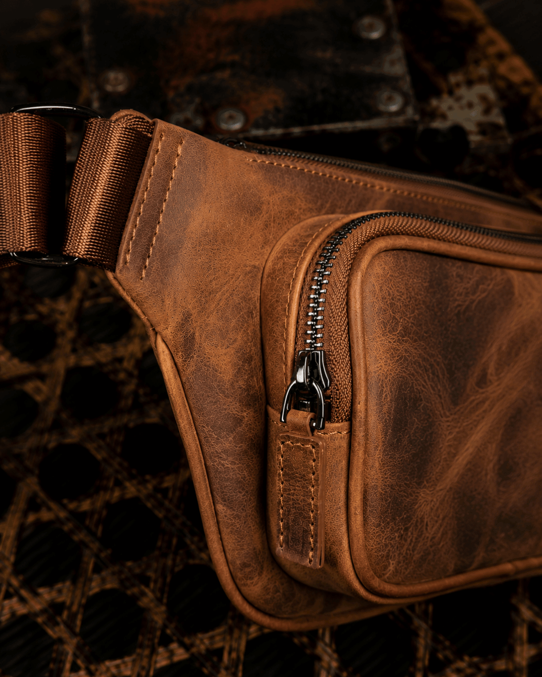 Hector - Deri Crossbody Çanta