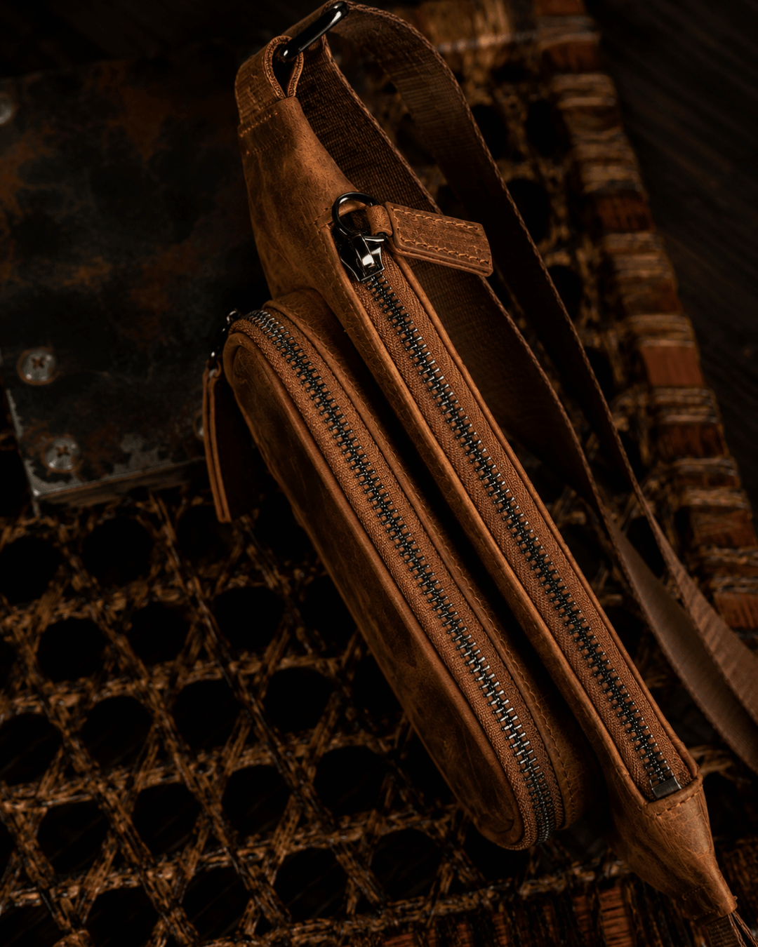 Hector - Deri Crossbody Çanta